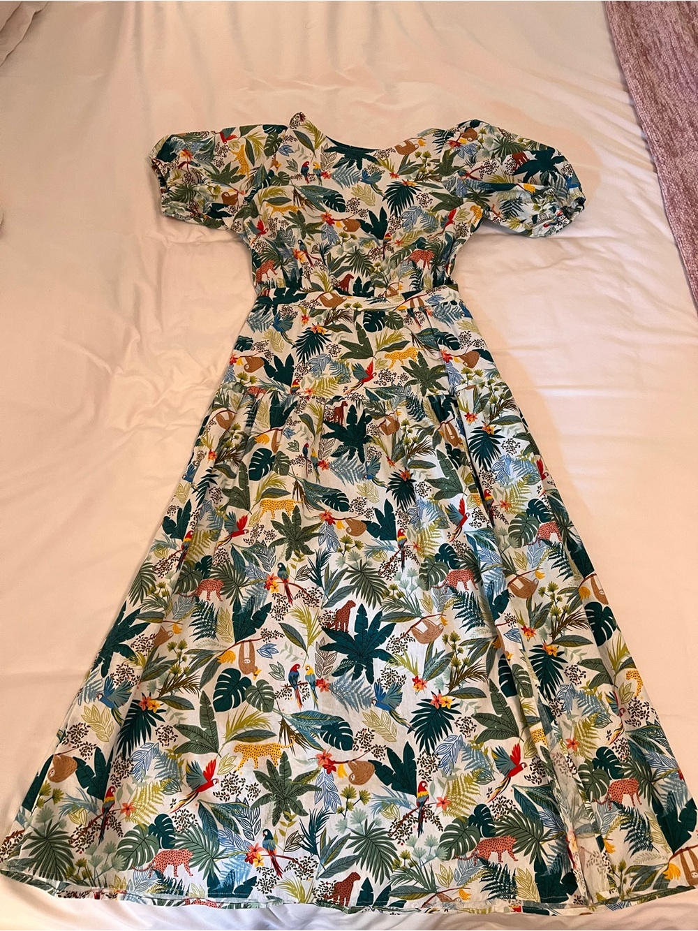 MELLODAY Tropical Maxi Dress in Green and Cream with Multicolor Print